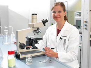 Laboratóriumi toll "8015", fekete, 0,75 mm, kerek hegy, EDDING